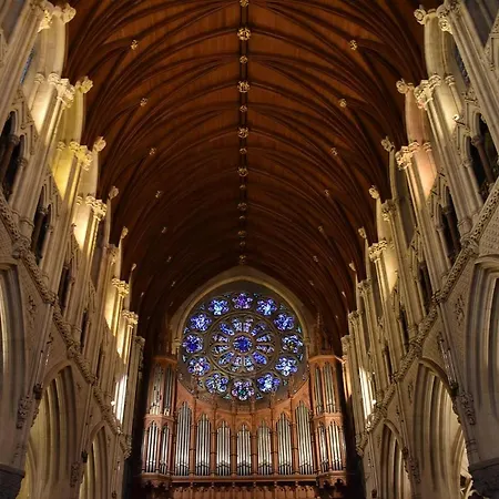 La De Sam - Lit 180 Avec Sdb Privee Proche Centre Panzió 3*